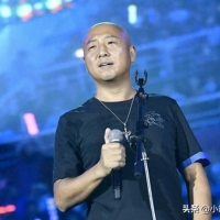 华语乐团哪个歌手的烟嗓音色最好听？周晓鸥、隔壁老樊？硬核分析