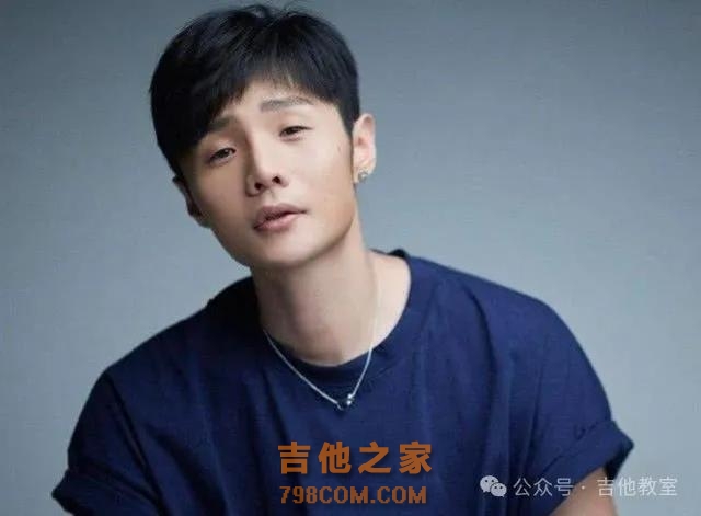 李荣浩10首经典吉他弹唱歌曲(附吉他谱),太有才了,你喜欢哪首