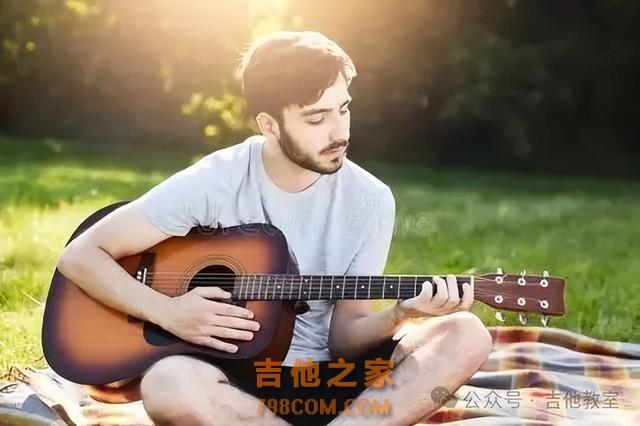 吉他新手必练,10首和弦简约、上手快的必弹曲目(附吉他谱)