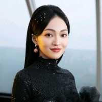 我国最美的十位女歌手，颜值不输影视明星，邓紫棋仅排最后