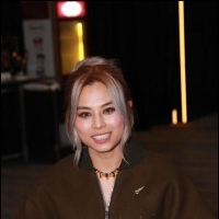 37岁女歌手终拿叱咤金奖！视郑秀文容祖儿为榜样，同台领奖突泪崩