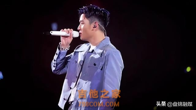 外媒评华语前五歌手,那英没上榜,邓紫棋垫底,冠军实至名归