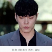 韩媒：韩国歌手辉星被发现在家中身亡，终年43岁