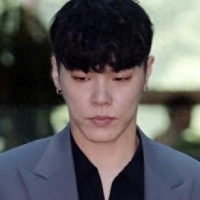 突发！男歌手被发现在家中身亡，曾因非法注射麻醉剂被判缓刑